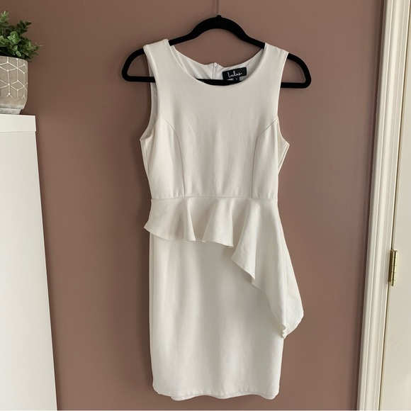 Lulus white here and vow ruffled bodycon dress size small - Picture 2 of 10